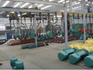 赤壁蒲圻起重機(jī)械噴漆車間圖展。