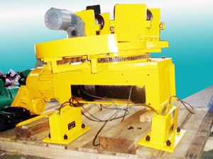 三級絕緣，360度旋轉，起重量40t-5t。
