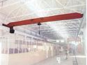 LDA型電動單梁起重機是在“LD”的基礎(chǔ)上進行設(shè)計改進的，較“LD型”具有結(jié)構(gòu)更加合理，整機剛性強的特點。